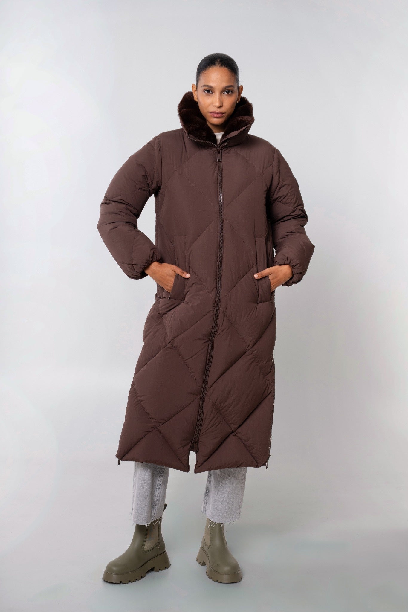 DIDA Women's Long Winter Coat – Sustainable Warmth – The Recycled