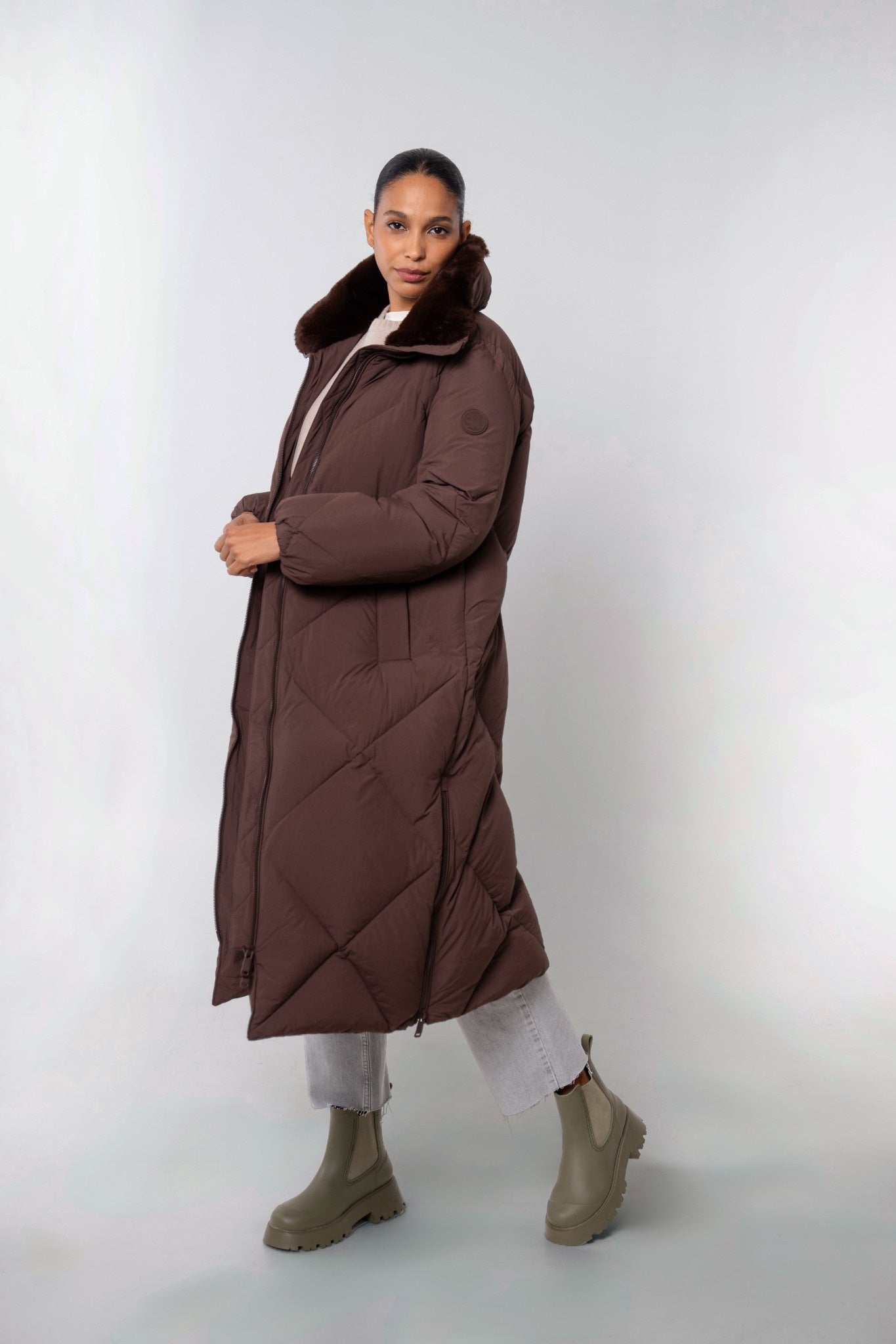 DIDA Women's Long Winter Coat – Sustainable Warmth – The Recycled