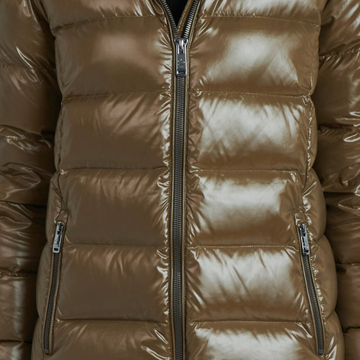 ZIP IT YOUR WAY.