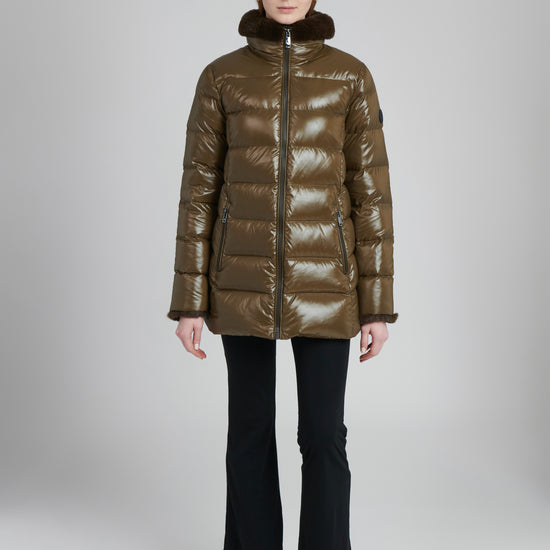 Savo Women's Winter Coat with Faux Fur – sustainable outerwear made from 100% recycled materials with repurposed down insulation and removable faux fur trim.